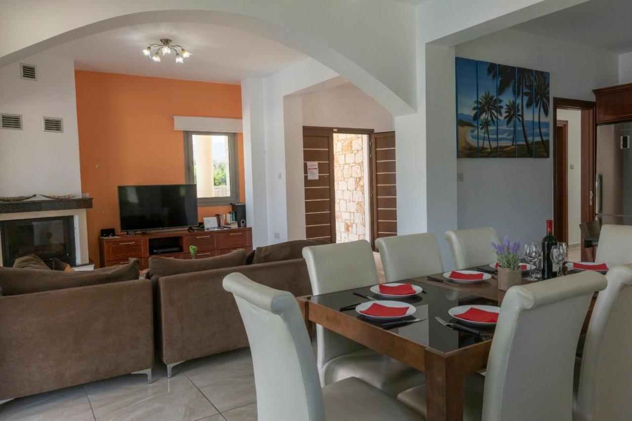Rafaella Beach Villa- Pvt Pool-Near Sea/Beach Argaka Luaran gambar